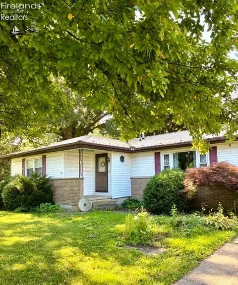 3906 Hull Rd, Huron, OH 44839 photo 3