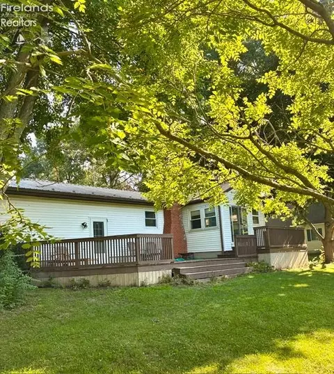 3906 Hull Rd, Huron, OH 44839 photo 4