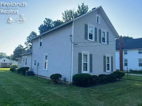 Exterior - 411 Wilbor Ave, Huron, OH 44839 photo 1 of 4