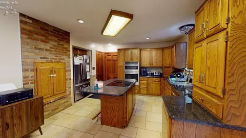66 Hillcrest Dr, Willard, OH 44890 photo 17