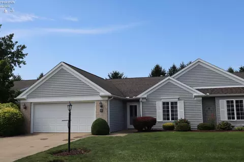 25 Falcon Crest Dr #A, Norwalk, OH 44857