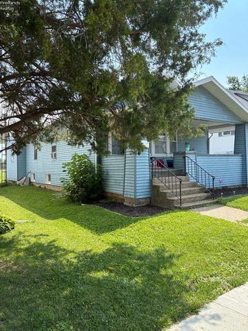424 E 7th St, Port Clinton, OH 43452