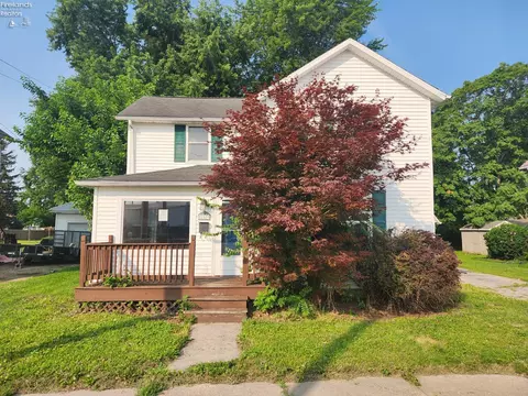 281 Spring St, Clyde, OH 43410