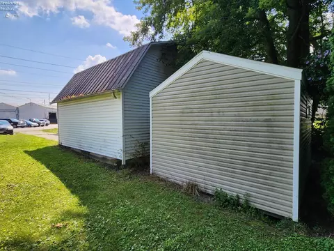 281 Spring St, Clyde, OH 43410 photo 7