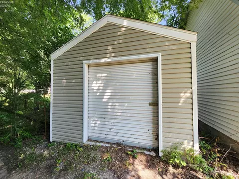 281 Spring St, Clyde, OH 43410 photo 11