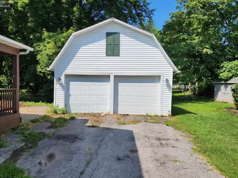 281 Spring St, Clyde, OH 43410 photo 5