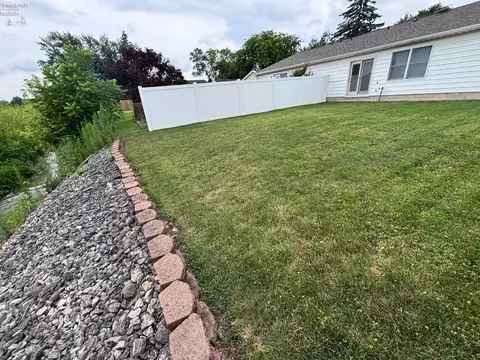 Exterior - 326 Brinker St, Bellevue, OH 44811 photo 4 of 5