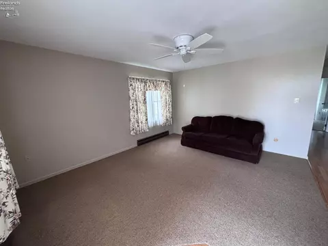 Living - 326 Brinker St, Bellevue, OH 44811 photo 1 of 4