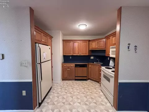 Kitchen - 326 Brinker St, Bellevue, OH 44811 photo 1 of 2