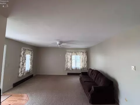 Living - 326 Brinker St, Bellevue, OH 44811 photo 3 of 4