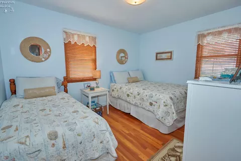 Bedroom - 405 Berlin Rd, Huron, OH 44839 photo 5 of 8