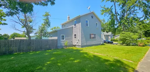Exterior - 40 Hayes St, Willard, OH 44890 photo 3 of 7