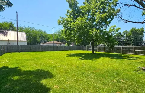 Exterior - 40 Hayes St, Willard, OH 44890 photo 4 of 7