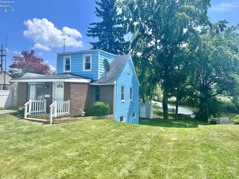 2406 W Monroe St, Sandusky, OH 44870