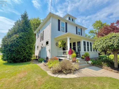 116 Lawrence St, Bellevue, OH 44811