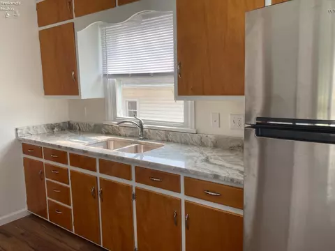 Kitchen - 517 Euclid St, Willard, OH 44890 photo 1 of 2