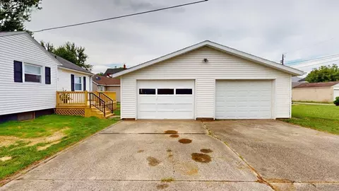 517 Euclid St, Willard, OH 44890 photo 4