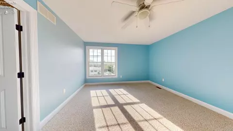 Bedroom - 1140 Meadowview Dr, Willard, OH 44890 photo 5 of 10