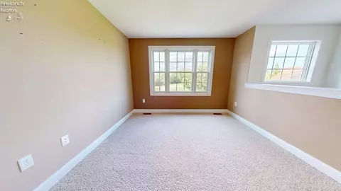 Bedroom - 1140 Meadowview Dr, Willard, OH 44890 photo 4 of 10