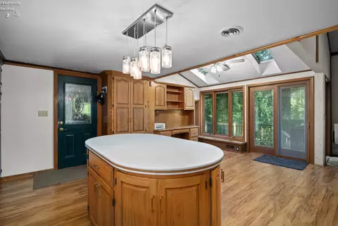 Kitchen - 41180 Butternut Ridge Rd, Elyria, OH 44035 photo 6 of 6