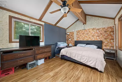 Bedroom - 41180 Butternut Ridge Rd, Elyria, OH 44035 photo 2 of 6