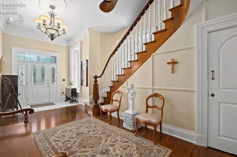 Entry Way - 403 E Adams, Sandusky, OH 44870 photo 3 of 9