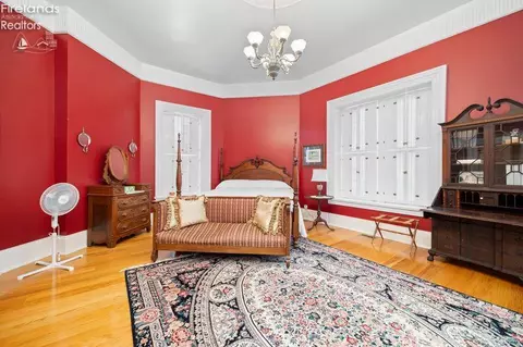 Bedroom - 403 E Adams, Sandusky, OH 44870 photo 9 of 25