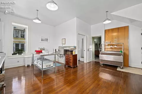 Kitchen - 403 E Adams, Sandusky, OH 44870 photo 2 of 5