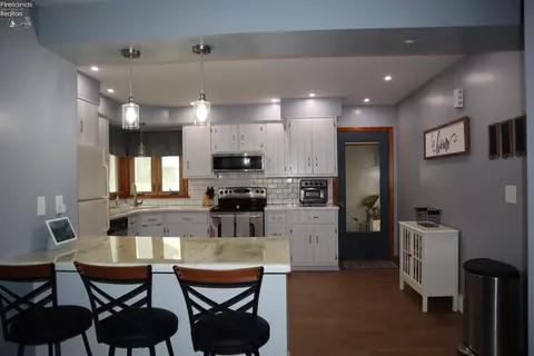 Kitchen - 7 Vandercook St, Norwalk, OH 44857 photo 1 of 2