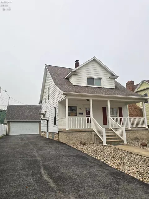 128 N Wilson Ave, Fremont, OH 43420