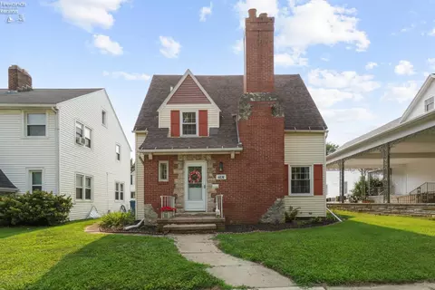 418 S Arch St, Fremont, OH 43420