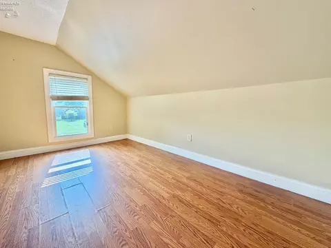 Bedroom - 133 Walnut St, Bellevue, OH 44811 photo 4 of 6