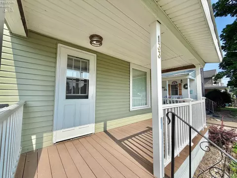 Exterior - 133 Walnut St, Bellevue, OH 44811 photo 3 of 5