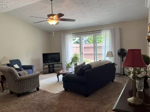 403 Rivers Edge Dr, Huron, OH 44839 photo 5