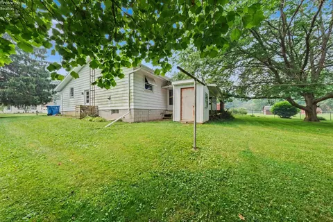 Exterior - 1223 Brookview Dr, Huron, OH 44839 photo 5 of 9