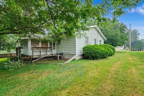 Exterior - 1223 Brookview Dr, Huron, OH 44839 photo 4 of 9