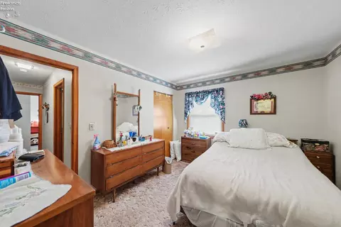 Bedroom - 1223 Brookview Dr, Huron, OH 44839 photo 2 of 5