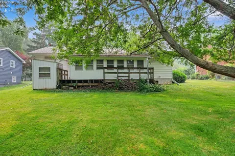 Exterior - 1223 Brookview Dr, Huron, OH 44839 photo 3 of 9