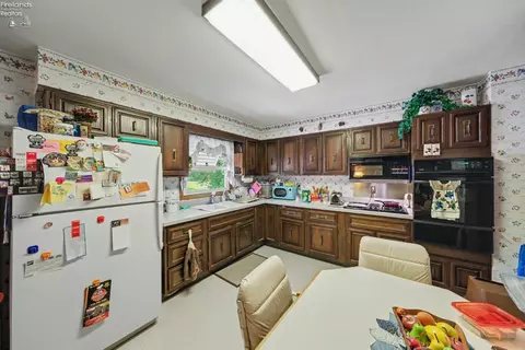 Kitchen - 1223 Brookview Dr, Huron, OH 44839 photo 1 of 2