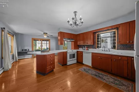 Kitchen - 311 Buckeye Rd, Huron, OH 44839 photo 5 of 6