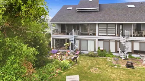 6387 Teal Bnd, Oak Harbor, OH 43449
