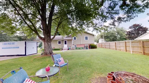 Exterior - 20938 W Johnson St, Williston, OH 43468 photo 8 of 9
