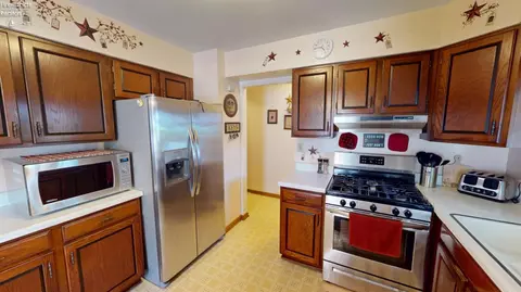 Kitchen - 20938 W Johnson St, Williston, OH 43468 photo 4 of 4
