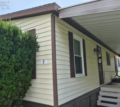 1600 Cedar St #7, Fremont, OH 43420