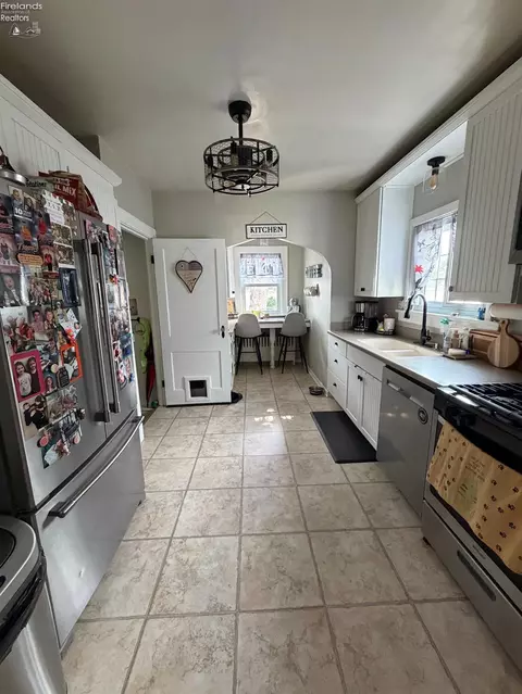 Kitchen - 816 Clark St, Willard, OH 44890 photo 1 of 3