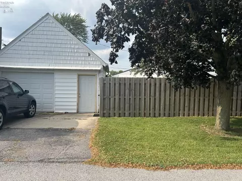 Exterior - 816 Clark St, Willard, OH 44890 photo 5 of 5