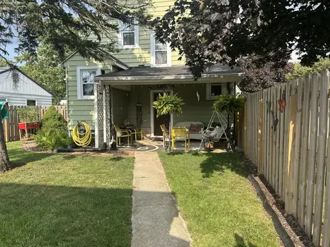 Exterior - 816 Clark St, Willard, OH 44890 photo 3 of 5