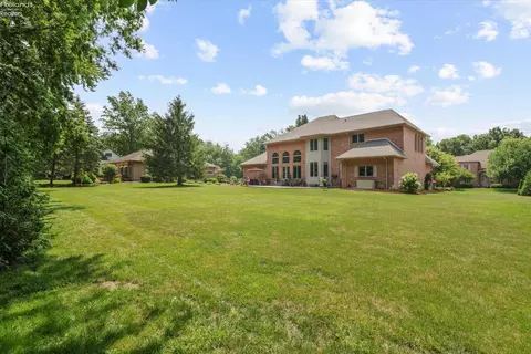 Exterior - 2807 Woodside Dr, Huron, OH 44839 photo 10 of 11