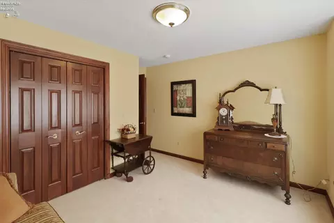 Bedroom - 2807 Woodside Dr, Huron, OH 44839 photo 3 of 9