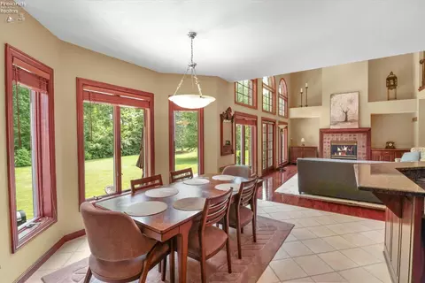 Dining - 2807 Woodside Dr, Huron, OH 44839 photo 1 of 2